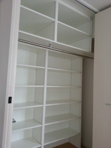 クローゼット家具１